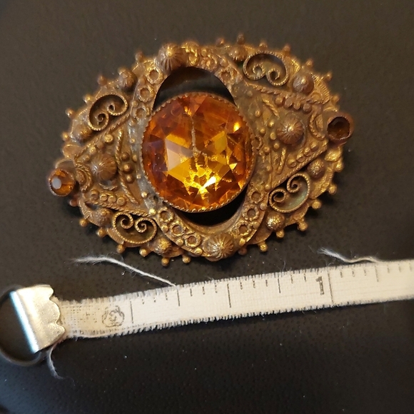 Antique Scrollwork Filigree Topaz Honey Faceted Glass Gold Brooch Pin - Picture 13 of 16